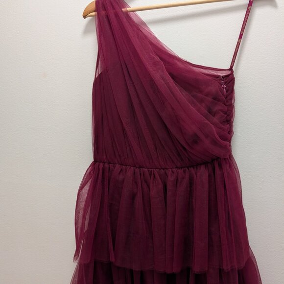 ONE SHOULDER TULLE CHI CHI LONDON DRESS - Picture 8 of 8